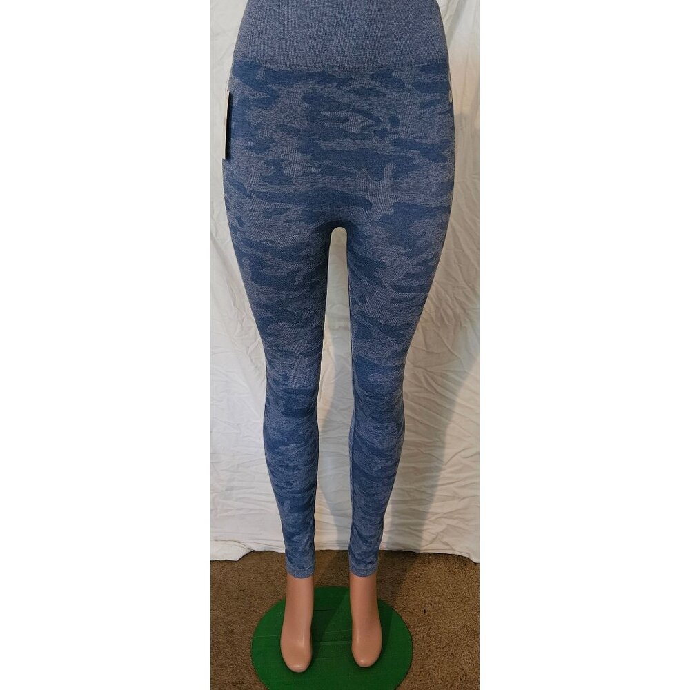SilhLuxe Rear Accent Camo Leggings Large Size
